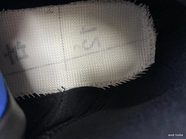 Rep AIR 487471-006 JORDAN RED 14 RETRO TORO GYM 0822